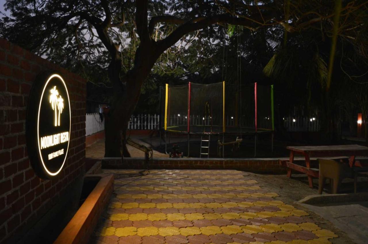Oyo 81018 Moonlight Farm Stays Solapur Εξωτερικό φωτογραφία